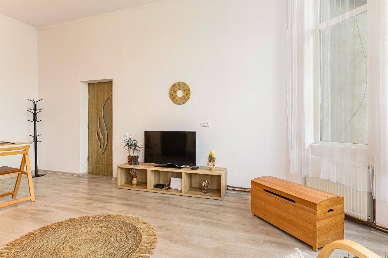 Mountain Oasis Apartment Sinaia Bagian luar foto